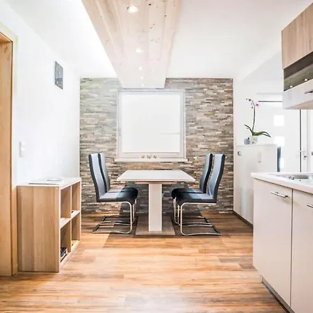 アパート 2 Bedroom Amazing In Schmirn